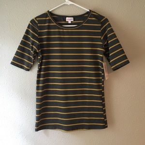 NWT LuLaRoe T-shirt
